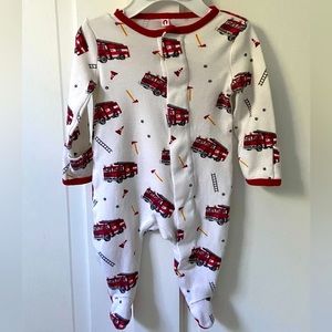 💙 2 /$22 MAGNETIC ME fire truck sleeper footie EUC